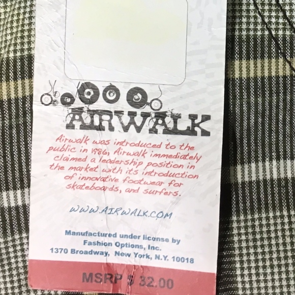 NWT - NEW Airwalk 100% Cotton Boy's Plaid Shorts - Picture 4 of 6